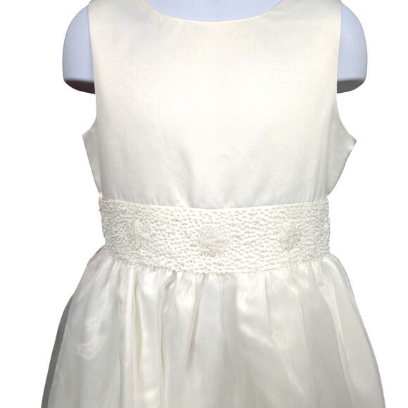 David's Bridal White Flower Girl Dress - Picture 2 of 6